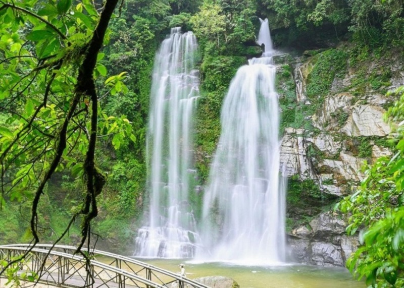 waterfalls in Ha Giang Loop 4